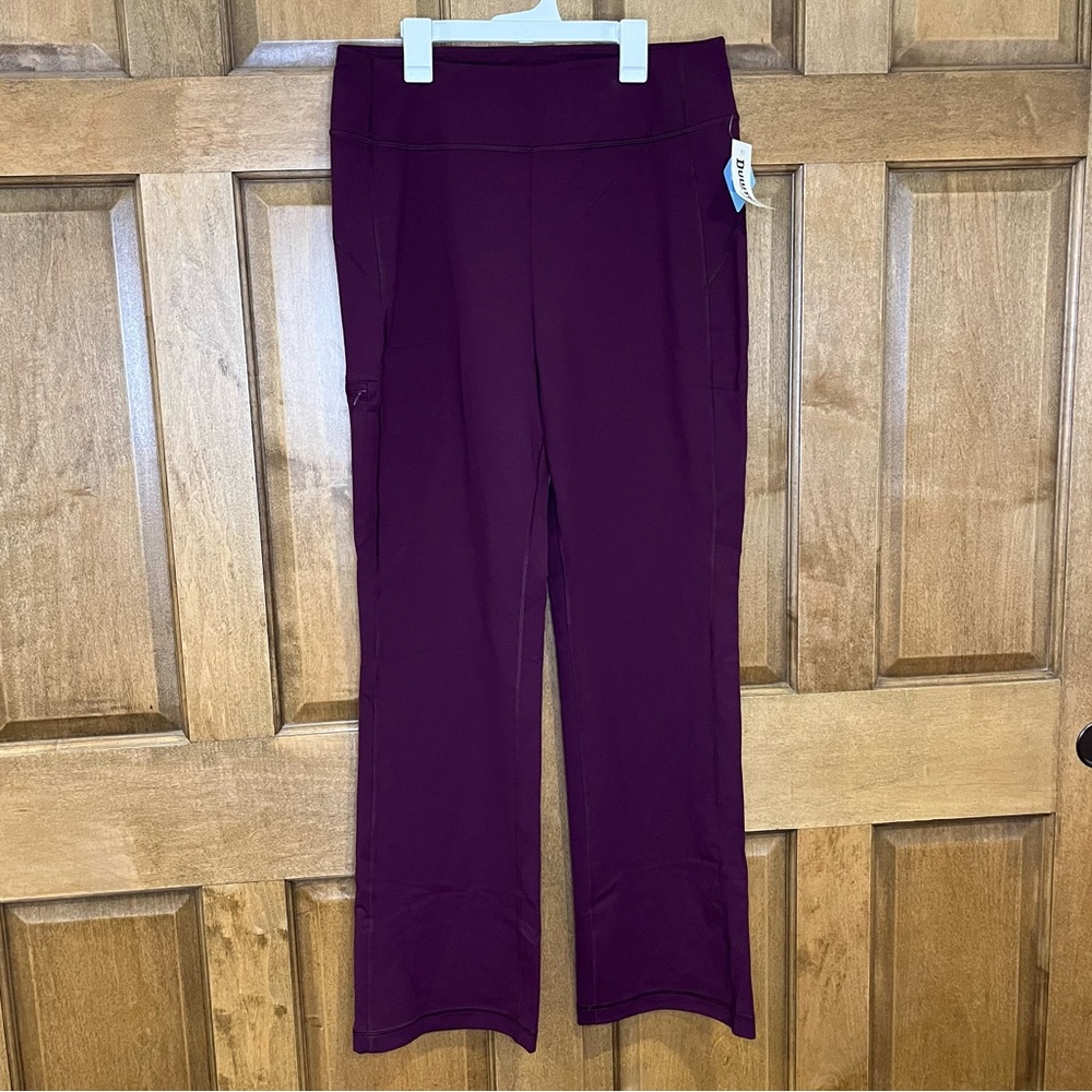 NWT - Duluth Women’s Bootcut Legging Pants Size Medium Plum Purple